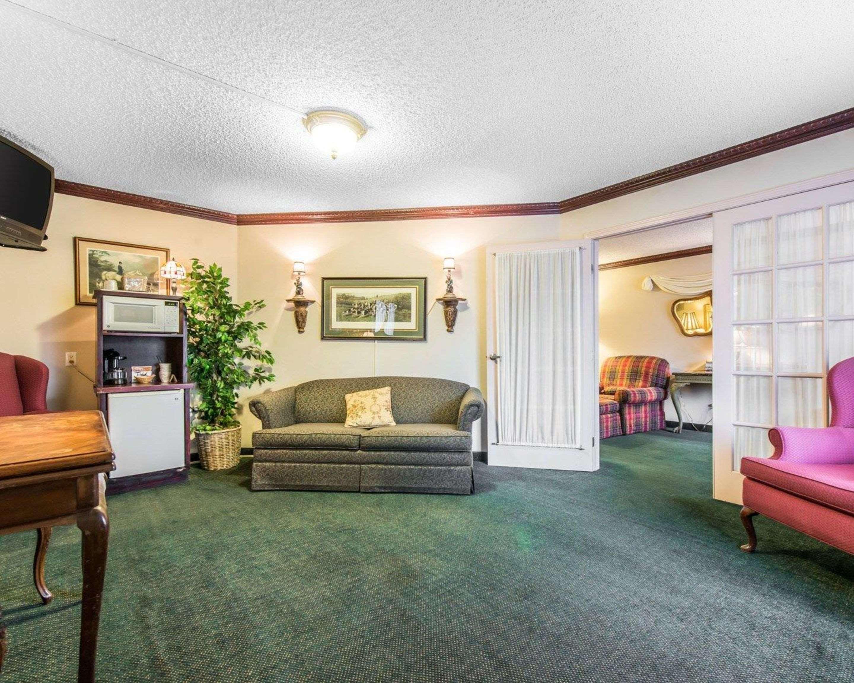 Quality Inn & Suites Manitou Springs At Pikes Peak Exterior foto