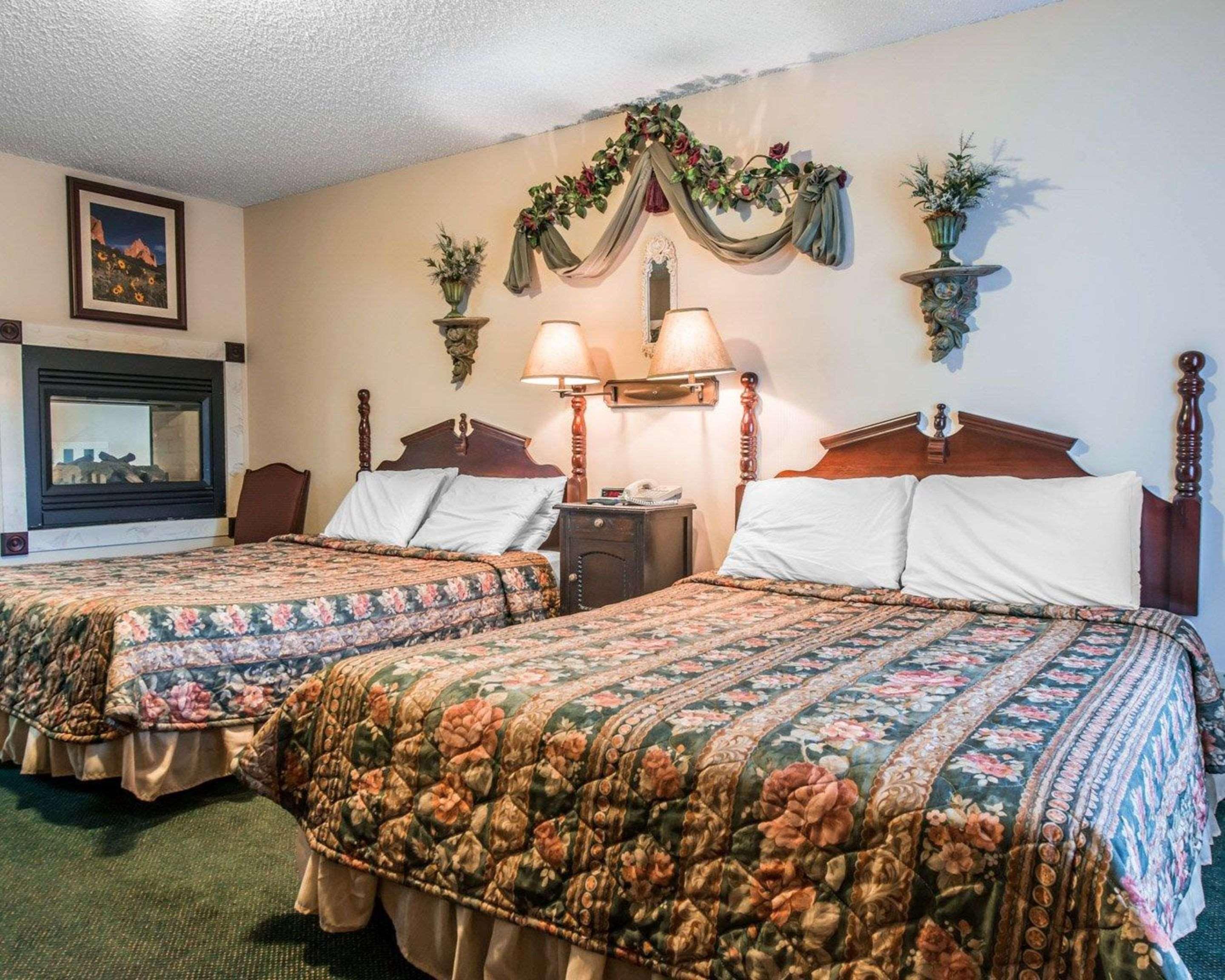 Quality Inn & Suites Manitou Springs At Pikes Peak Exterior foto