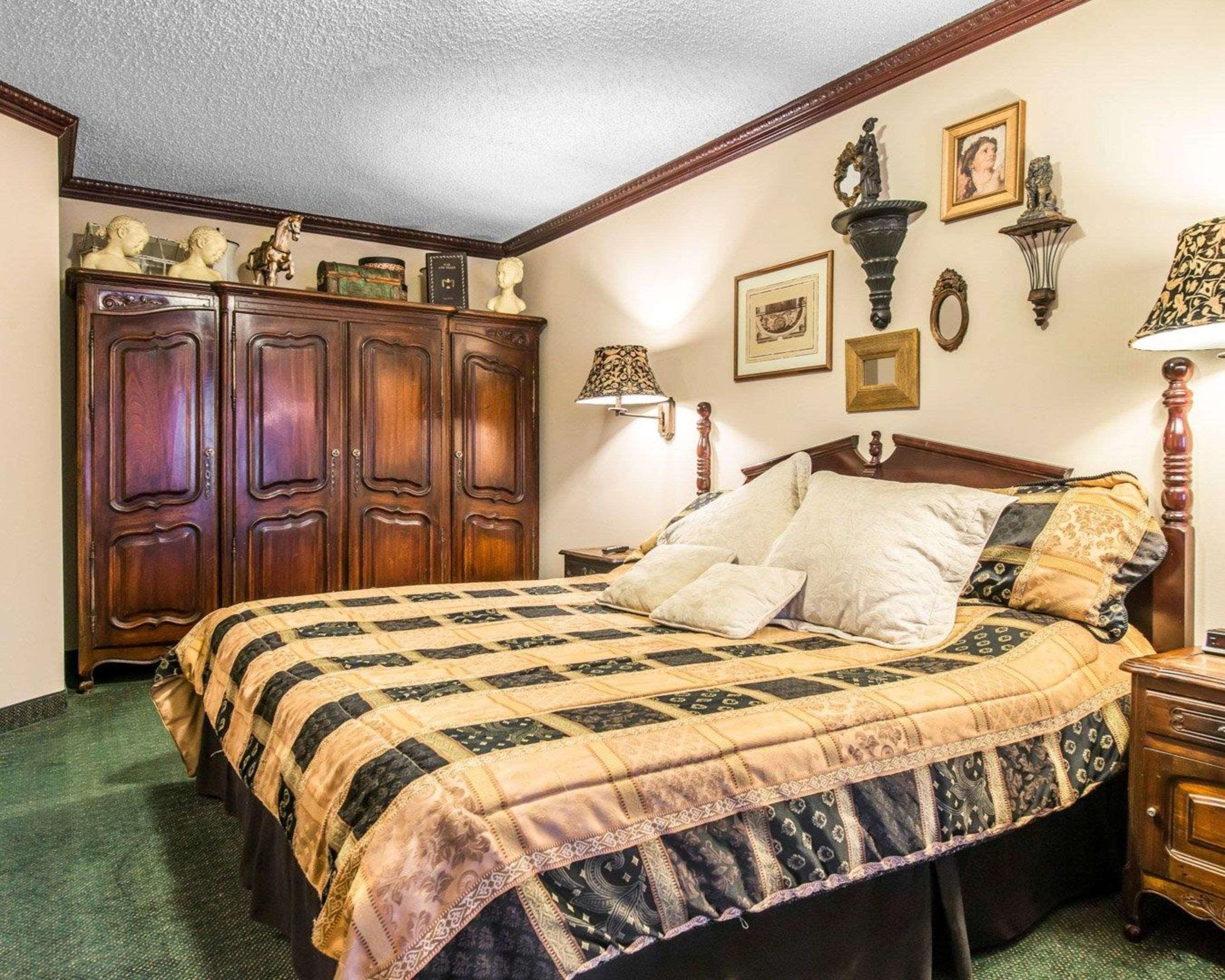 Quality Inn & Suites Manitou Springs At Pikes Peak Exterior foto