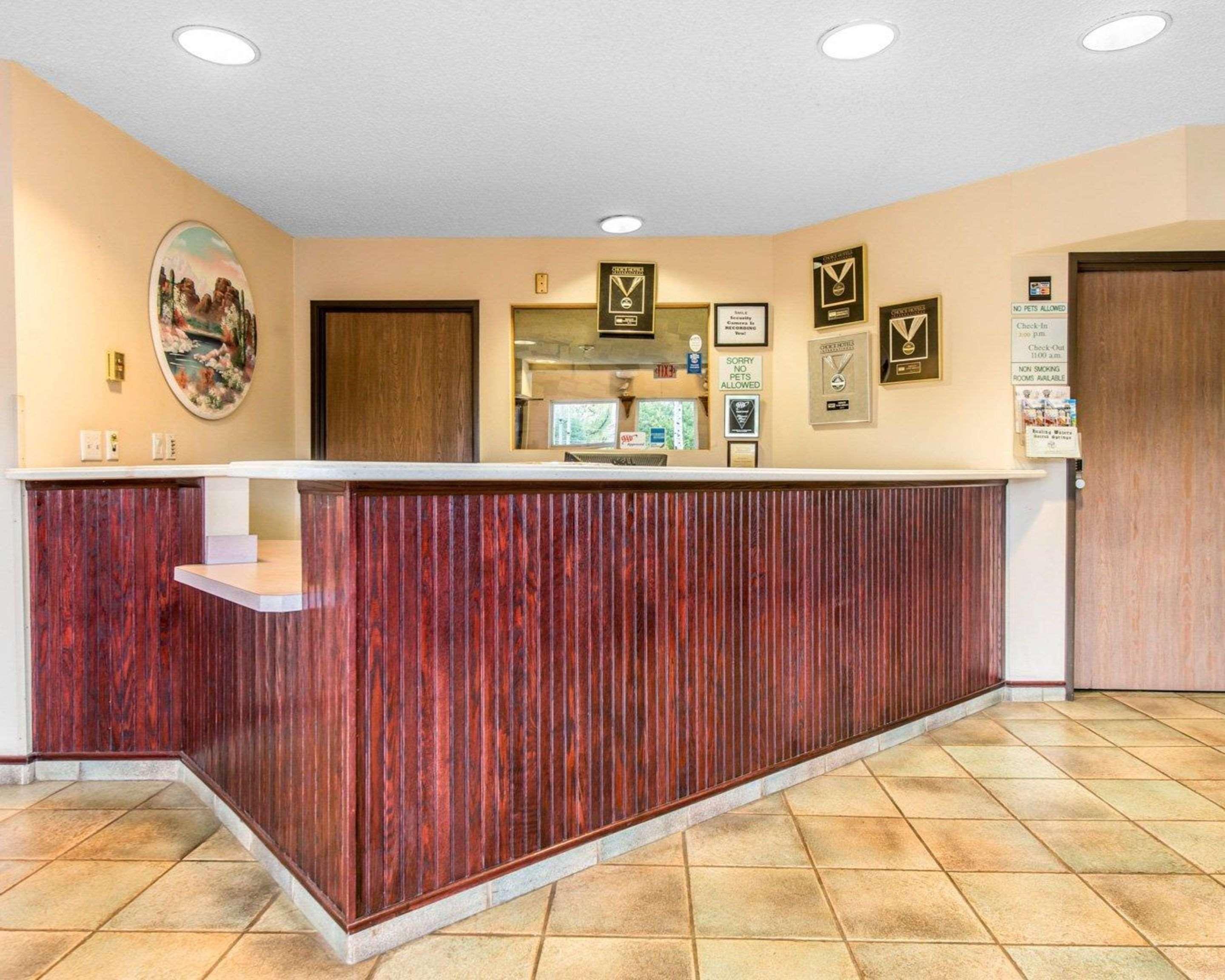 Quality Inn & Suites Manitou Springs At Pikes Peak Exterior foto