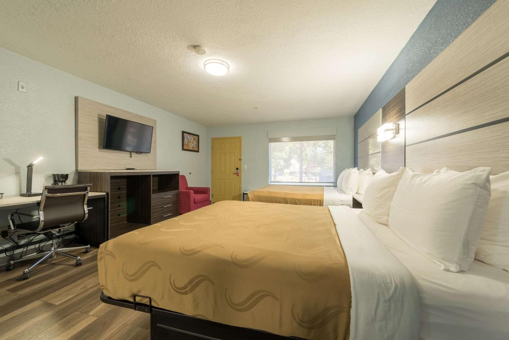 Quality Inn & Suites Manitou Springs At Pikes Peak Exterior foto