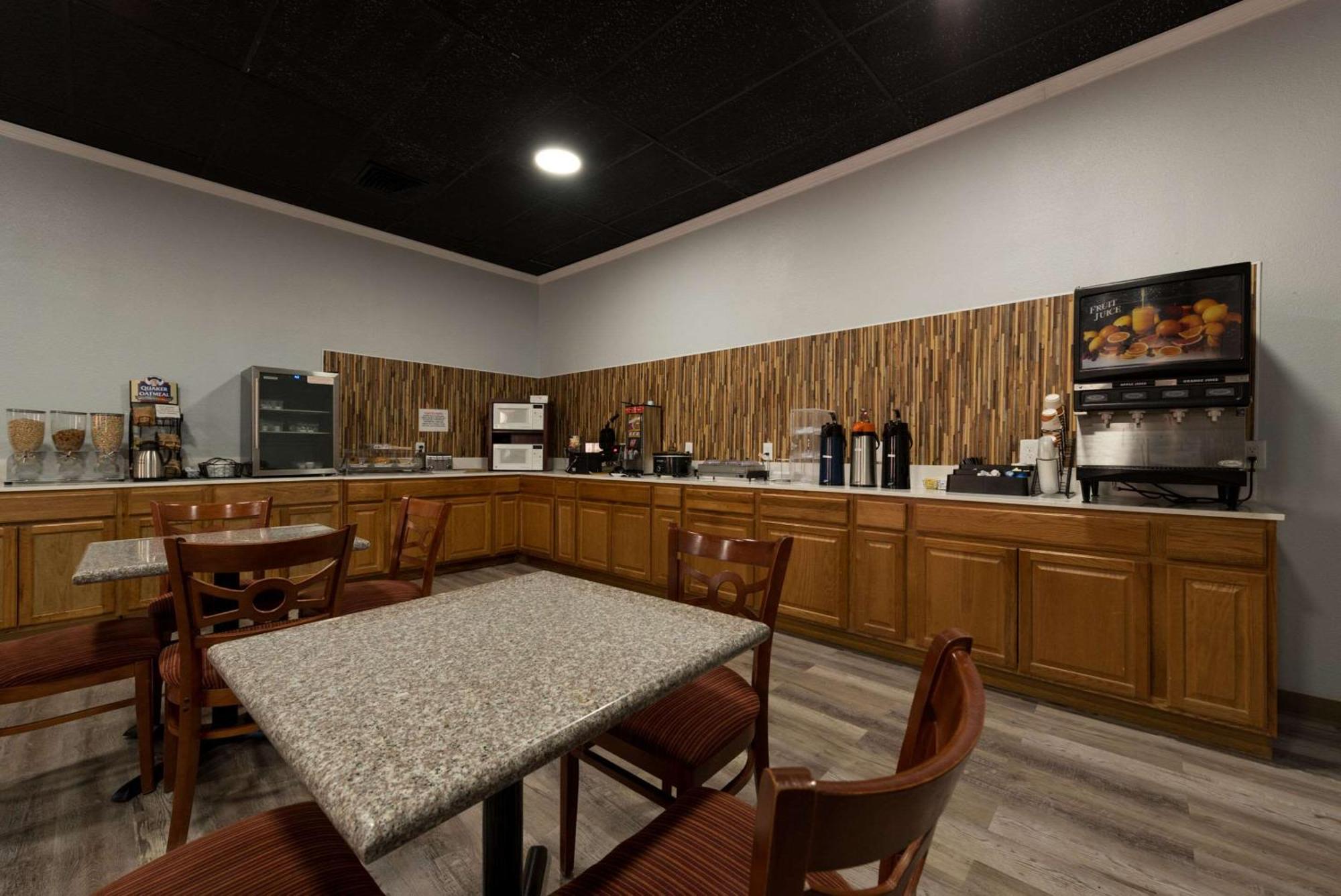 Quality Inn & Suites Manitou Springs At Pikes Peak Exterior foto